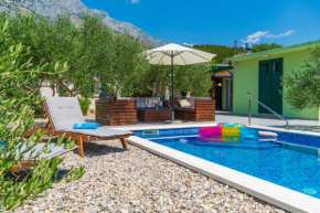 Гостиница Holiday Home Sanja  Макарска 